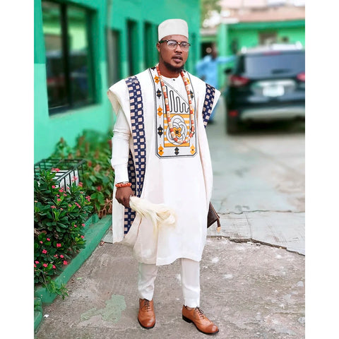 Elegant White Embroidered Agbada 3-Piece Set for Men M250108